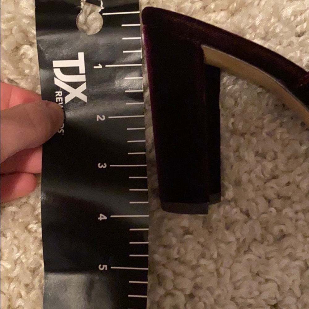 Shoes - Picture 4 of 4